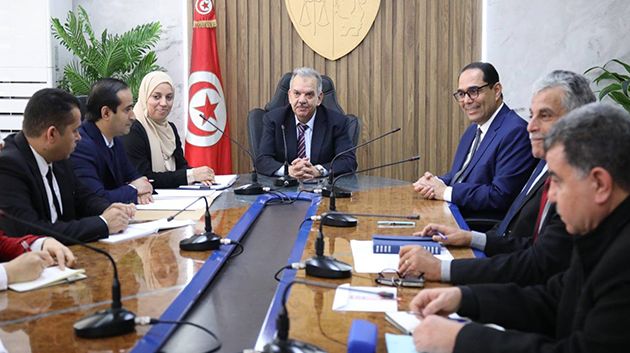 جلسة عمل حول وضع ملعب الشاذلي زويتن على ذمّة وزارة الشباب والرياضة