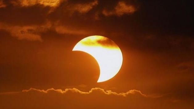 29 مارس.. تونس العاصمة تشهد كسوفا جزئيا للشمس