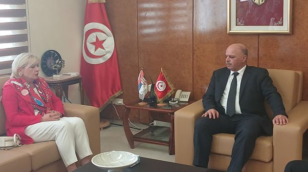 تونس وصربيا تُؤكدان أهمية التنسيق لتعزيز الربط الجوي بين البلدين