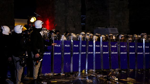 اعتقال 1879 شخصاً شاركوا بالاحتجاجات في تركيا