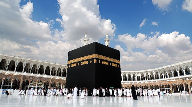 وزارة السياحة وجامعة وكالات الاسفار توصيان المعتمرين بتجنّب السماسرة