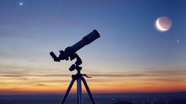 عُمَانْ: عيد الفطر يوم الإثنين