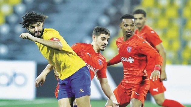الدوري القطري: الفرجاني ساسي يتعرض لاصابة في مباراة الدحيل