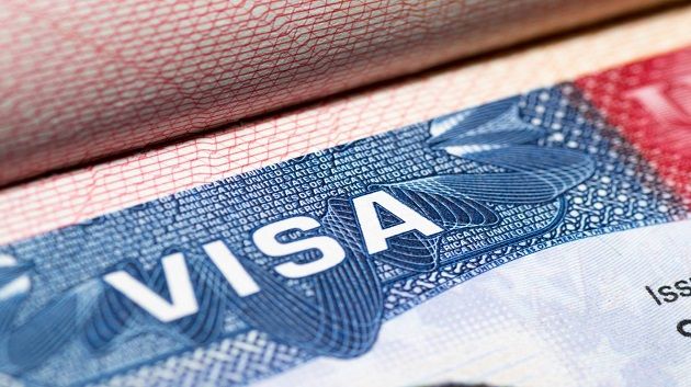 السفارة الأمريكية توجه إعلاما لمقدّمي طلبات التأشيرة