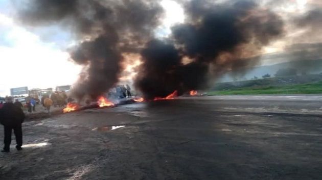 جندوبة :أهالي منطقة 'الملقى' يغلقون الطريق