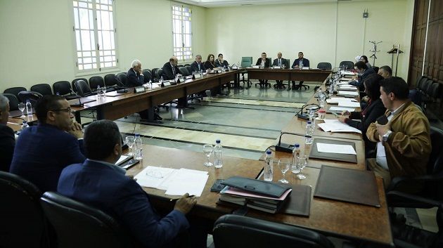 لجنة المالية تستمع إلى جهتي المبادرة حول تنقيح وإتمام النظام الأساسي للبنك المركزي