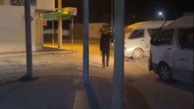 نقابة الصحفيين تدين الاعتداء اللفظي لأمنيين على صحفيين في المزونة