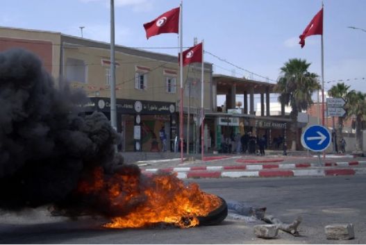 الناشط محسن النوري: قوى سياسية عملت على تأجيج الأوضاع والركوب على الأحداث في المزونة (فيديو)