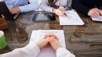 تجاوزات خطيرة.. عقوبات صارمة تنتظر مكاتب التوظيف بالخارج غير القانونيّة (فيديو)