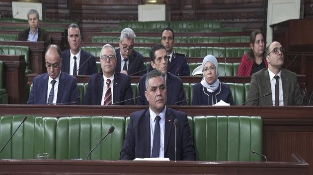 وزير الداخلية: الإجراءات الأمنية في قرقنة لا تمسّ من حرية التنقل