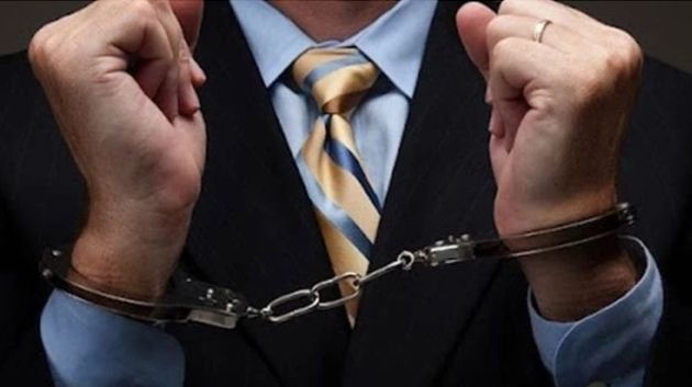 الاحتفاظ بشخص انتحل صفة مدير ديوان رئاسة الحكومة (فيديو)