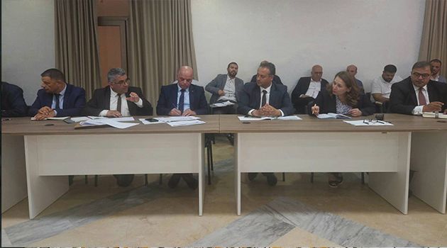 وزارتا النقل والصناعة تتفقان على الزيادة في عدد عربات القطار لنقل الفسفاط 