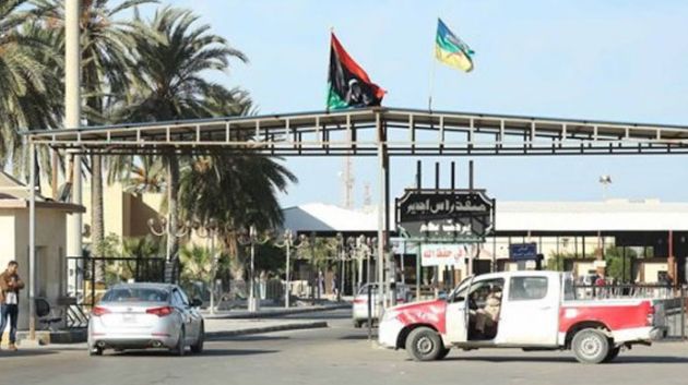 تواصل غلق معبر راس جدير من الجانب الليبي ‎