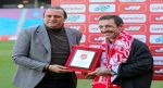 تشامبرز : لن أدعم أي مرشح قبل التدقيق