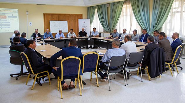 مجلس الجهات والأقاليم: لجنتا المخططات التنموية والاستثمار تؤكدان ضرورة إعداد خارطة فلاحية جديدة