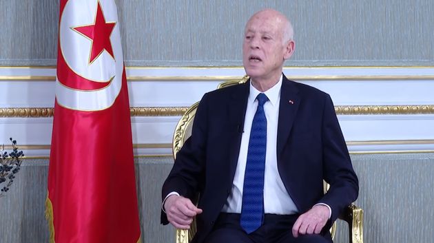 سعيّد: البرلمان صادق على قانون تاريخي يُنهي نظام المناولة