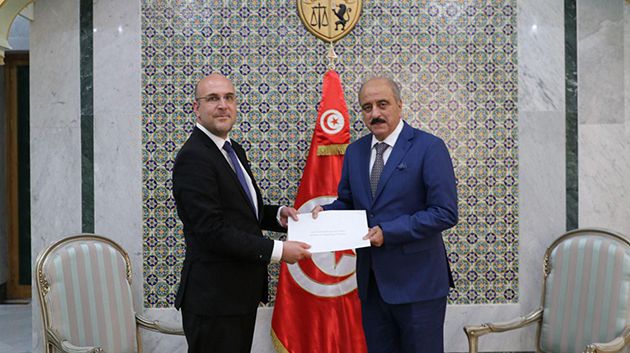 وزير الخارجية يتسلّم نسخة من أوراق اعتماد سفير اللكسمبوغ بتونس