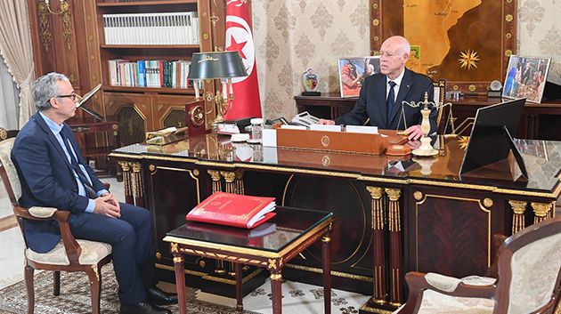 رئيس الدولة يؤكد إيفاء العمّال حقوقهم كاملة سواء في القطاع العام أوالخاص