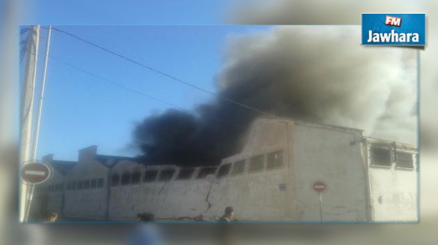 نشوب حريق كبير بسوق المنصف باي بالعاصمة