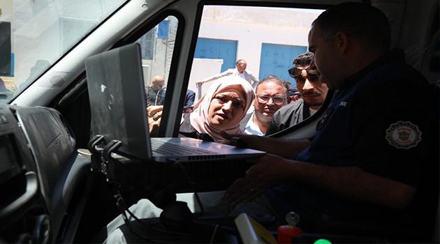 وفد برلماني يؤدي زيارة الى المعبرين الحدوديين حيدرة وبوشبكة من ولاية القصرين (صور)