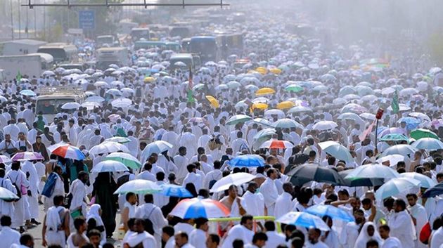الحجاج يتوجّهون إلى منى لقضاء يوم التروية
