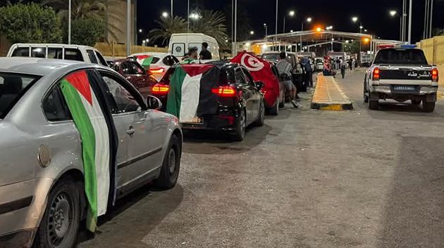 مصطفى عبد الكبير: 'قافلة الصمود بدأت منذ فجر اليوم بالدخول إلى التراب الليبي' (فيديو)
