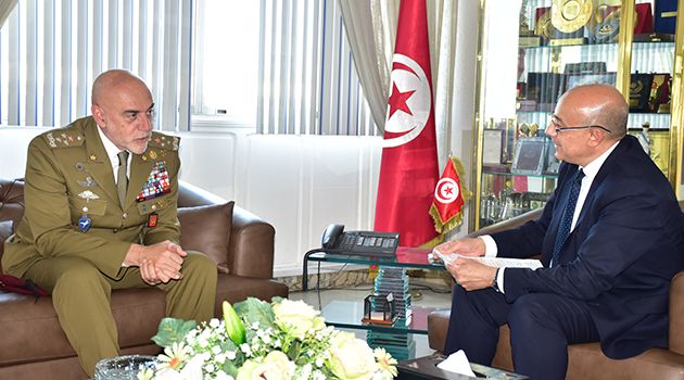 دعم التعاون في المجال العسكري محور لقاء بين وزير الدفاع ورئيس أركان جيش البر الإيطالي