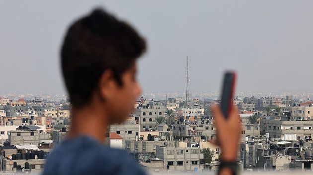 انقطاع كامل لخدمات الإنترنات والاتصالات في القطاع
