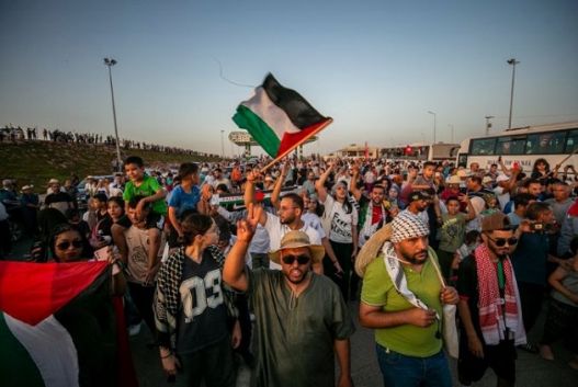 برلماني مصري معارض يكشف عن كواليس جديدة تتعلق بموقف السلطات المصرية من قافلة الصمود