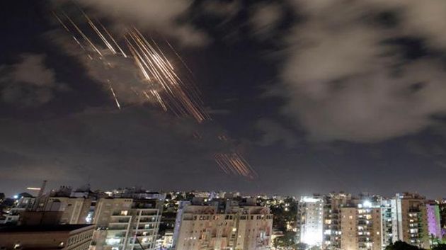 إيران تعلن بدء 'عملية الرد الحاسم' على إسرائيل