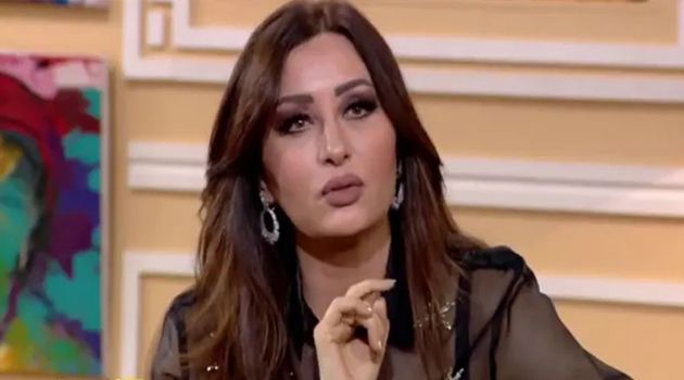 لطيفة العرفاوي تنعى شقيقها