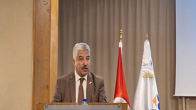 وزير التشغيل  يعلن عن جملة من الإجراءات لمساعدة الفئات الضعيفة ومحدودة الدخل