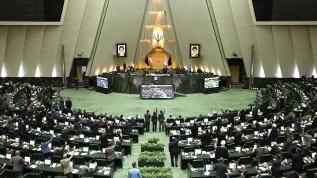 برلمان إيران يقرّ قانوناً لتعليق التعاون مع وكالة الطاقة الذريّة