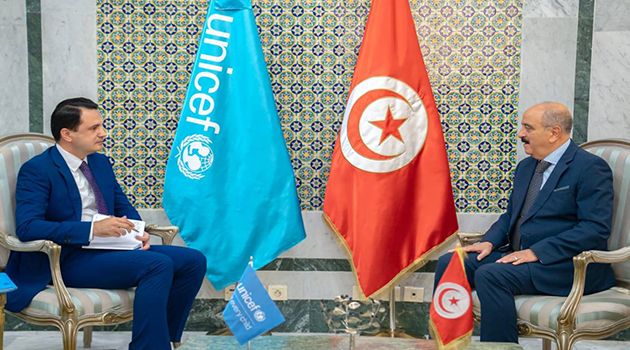 وزير الشؤون الخارجية يستقبل وفدا من مجلس ادارة 