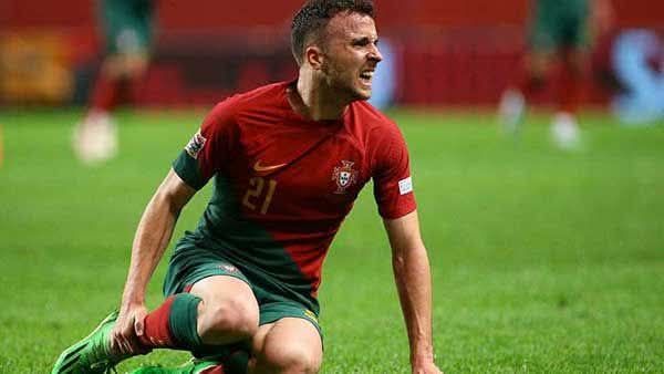 وفاة اللاعب البرتغالي لفريق ليفربول  دياغو جوتا