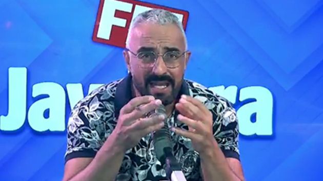 صادم.. زوج يقتلع عينيْ زوجته بشوكة طعام لاستخراج كنز 
