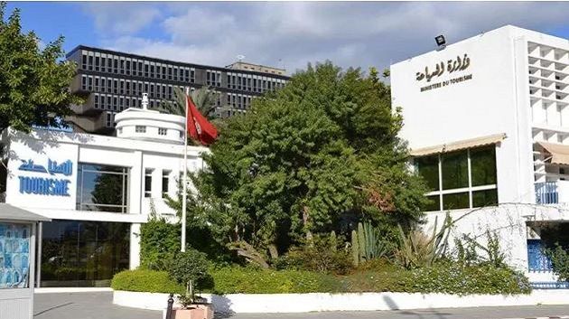 وزارة السياحة تضع رقما أخضرا لتلقي شكايات وملاحظات المواطنين والسياح