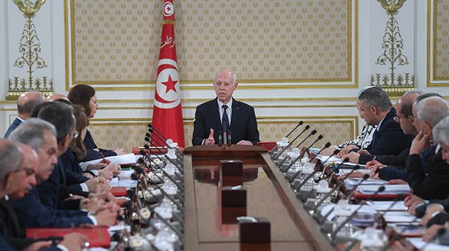 رئيس الجمهورية يشرف على اجتماع مجلس الوزراء
