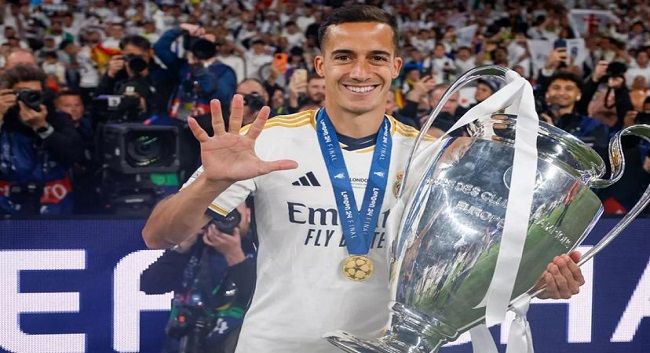 ريال مدريد يعلن رحيل لوكاس فاسكيز