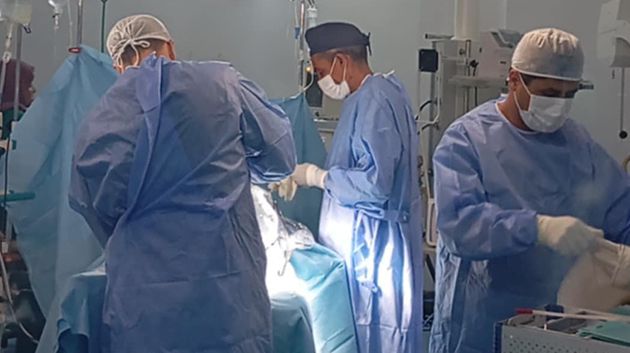 نجاح أول عمليات منظارية على الأربطة المتقاطعة بمستشفى قبلي