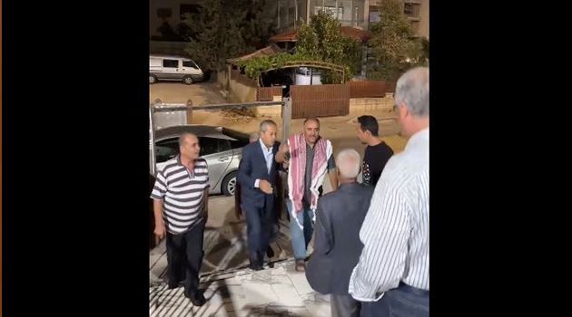 حاتم العويني يصل الى الأردن (فيديو)