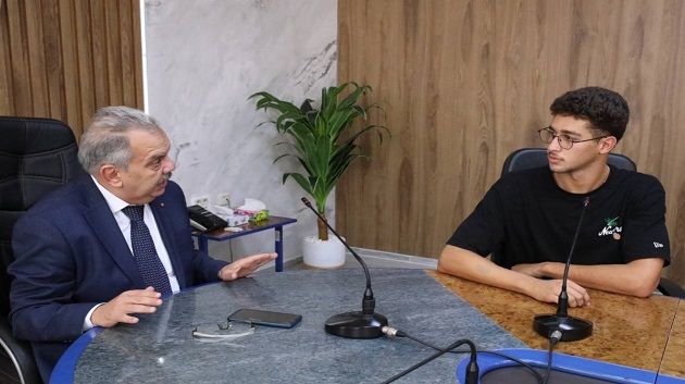  وزير الشباب والرياضة يستقبل البطل أحمد الجوادي