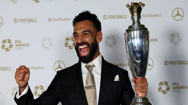 الدوري الإنقليزي: محمد صلاح يتوّج بجائزة لاعب سنة 2025