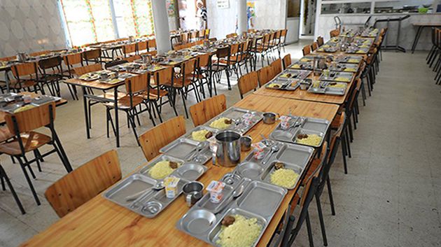 انطلاق عملية التسجيل عن بعد بالمبيتات والمطاعم المدرسية 