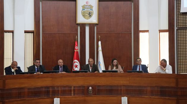 فحوى جلسة عقدها وزير البيئة في نابل مع الصناعيين لايجاد حلول ناجعة بخصوص المياه الصناعية الملوثة