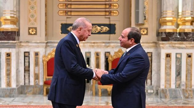 مصر وتركيا توقعان اتفاقا لصناعة الطائرات المسيّرة