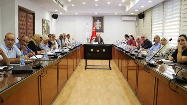 تزويد السوق بالمنتجات الفلاحية محور جلسة عمل بوزارة الفلاحة