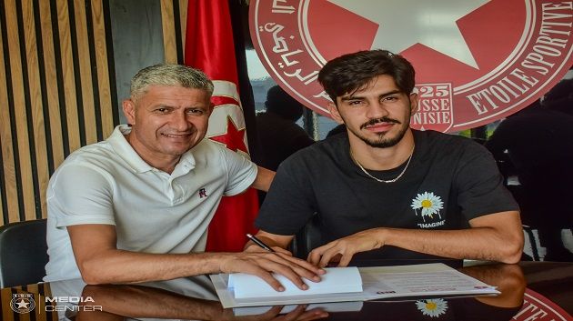 النجم الساحلي يتعاقد مع اللاعب الجزائري محمد سعيد بن معزوز (صور)