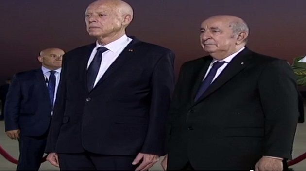 رئيس الجمهورية يصل إلى الجزائر