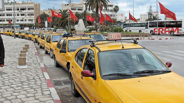 تزامنا مع العودة المدرسية: وقفة احتجاجية لسيارات التاكسي الفردي بسوسة